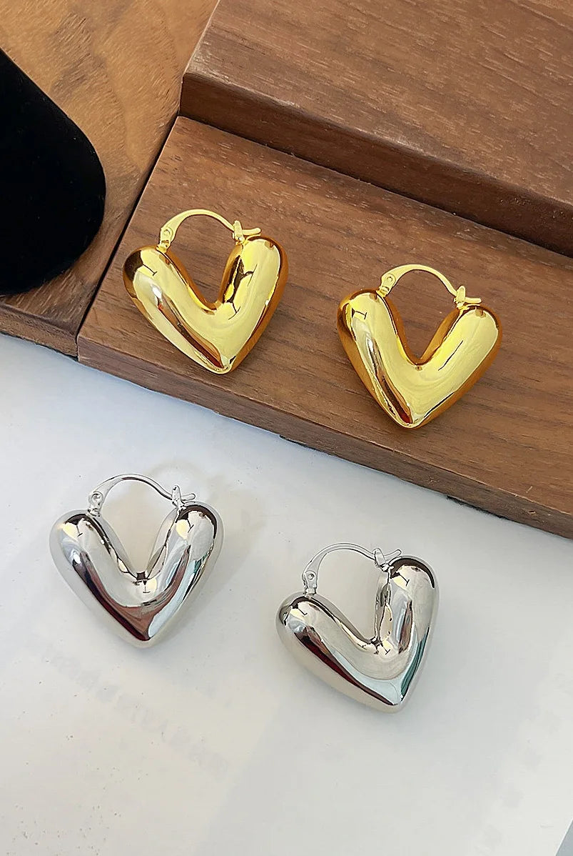 シンプルハート形ピアス